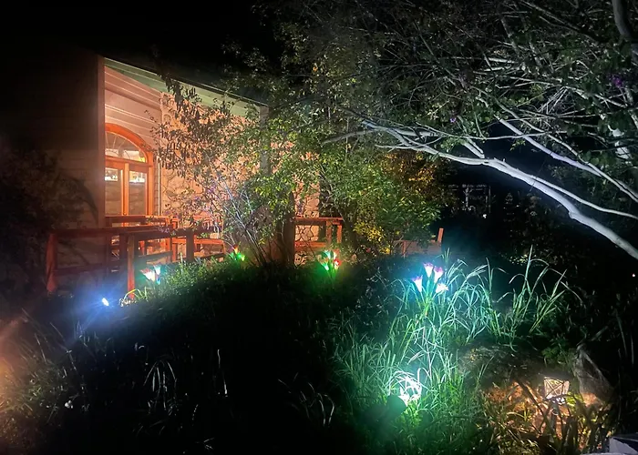 Riverfront Retreat- Spa/Hot Tub, Game Room, Limited Gym