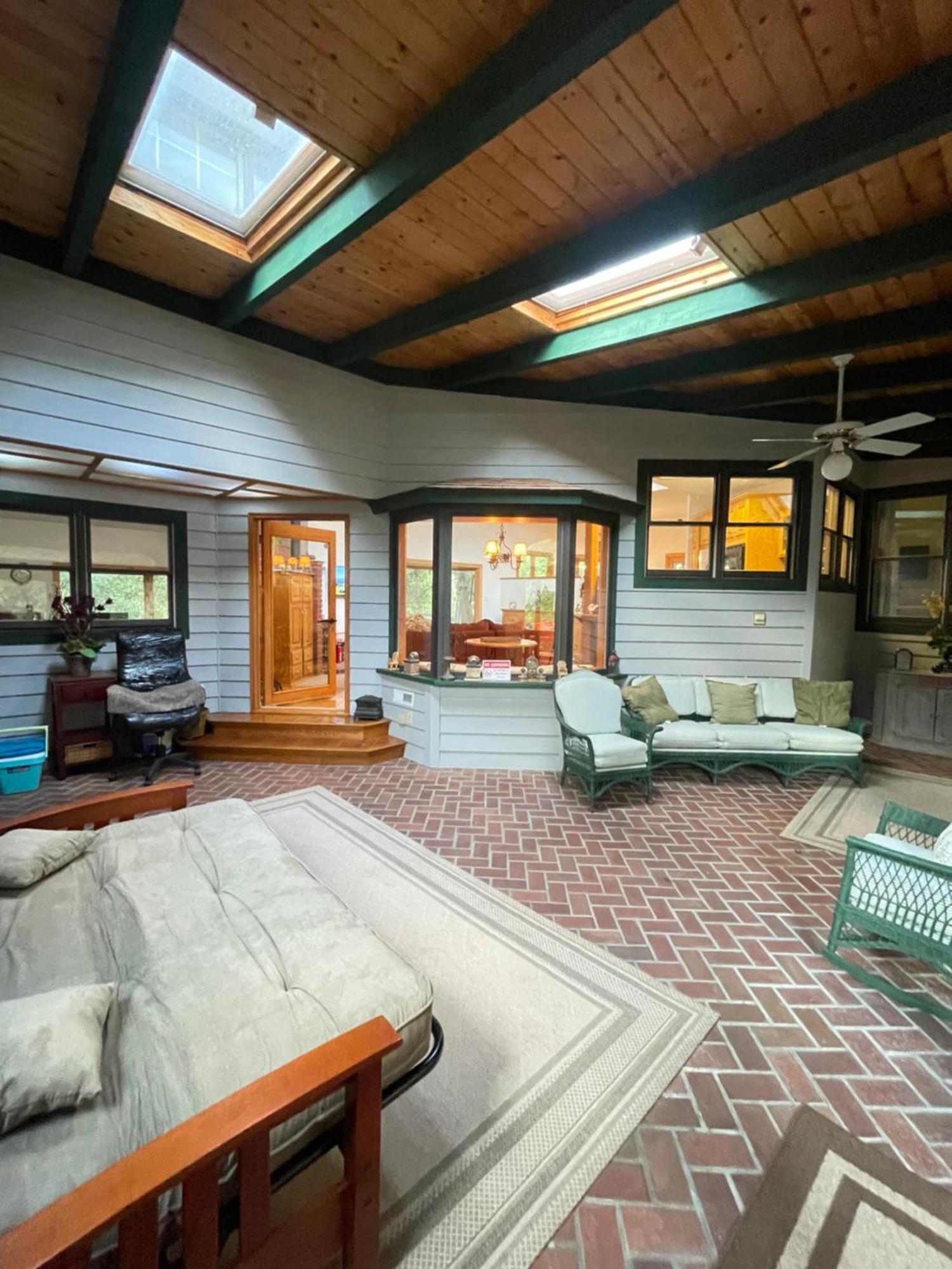Hébergement de vacances Riverfront Retreat- Spa/hot Tub, Game Room, Limited Gym